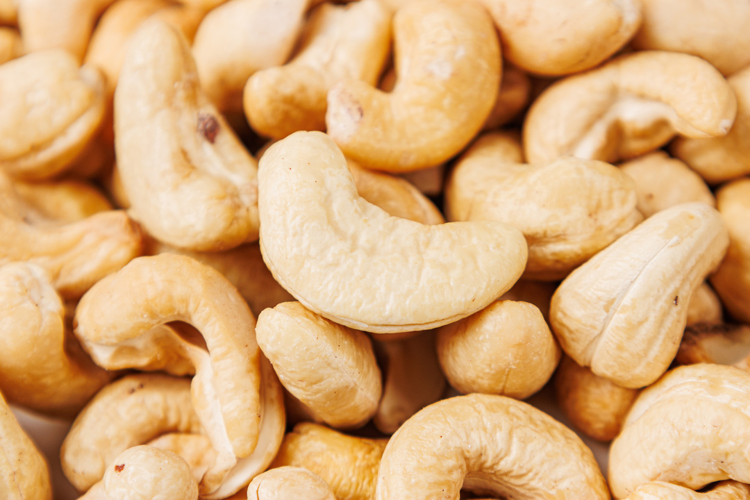 

Кешью жареный, 100 г