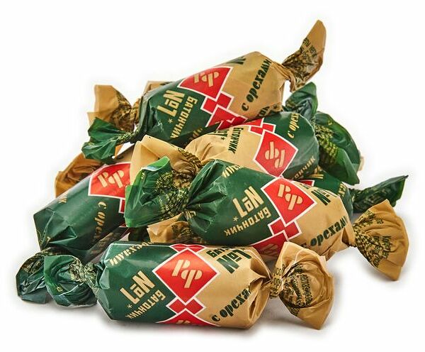 Конфеты Батончики Рот Фронт с орехами, вес