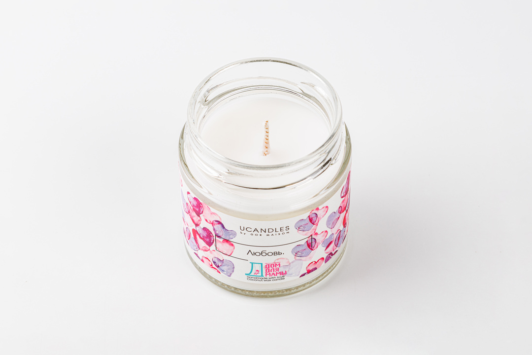 

Ароматическая свеча Любовь