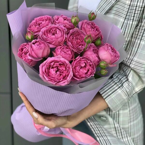 Монобукет из кустовых пионовидных роз Misty bubbles