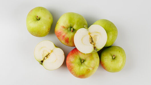 Яблоко молодое Женева