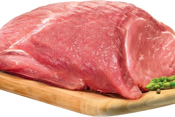 Свинина окорок бескостный в вакуумной упаковке ЛЕНТА FRESH охлажденный