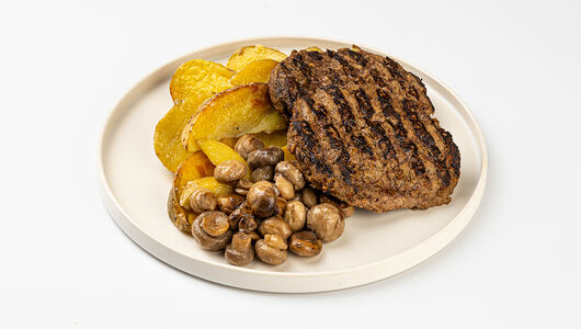 Бифштекс из говядины с картофелем