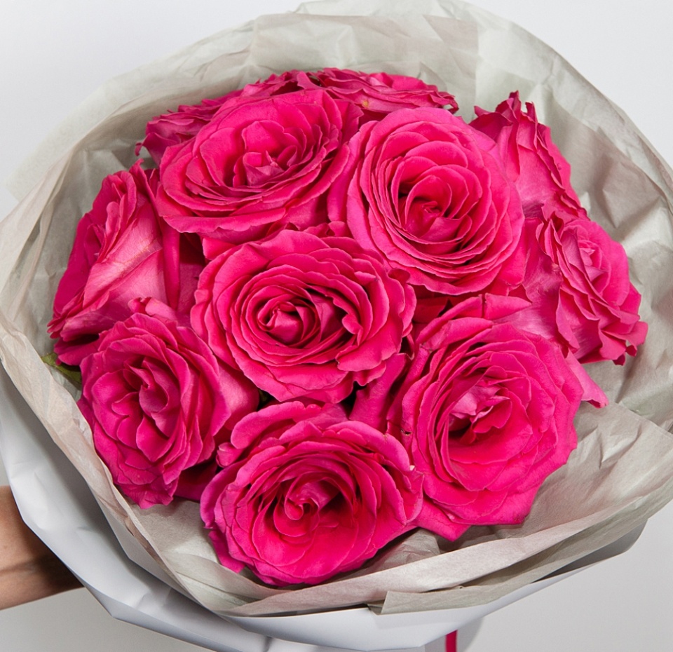 

Монобукет Ирис 11 Роз Pink Floyd в упаковке с тишью 2 Nevado roses