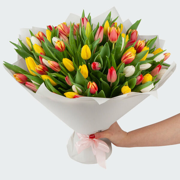 Букет 75 тюльпанов Лучики солнца