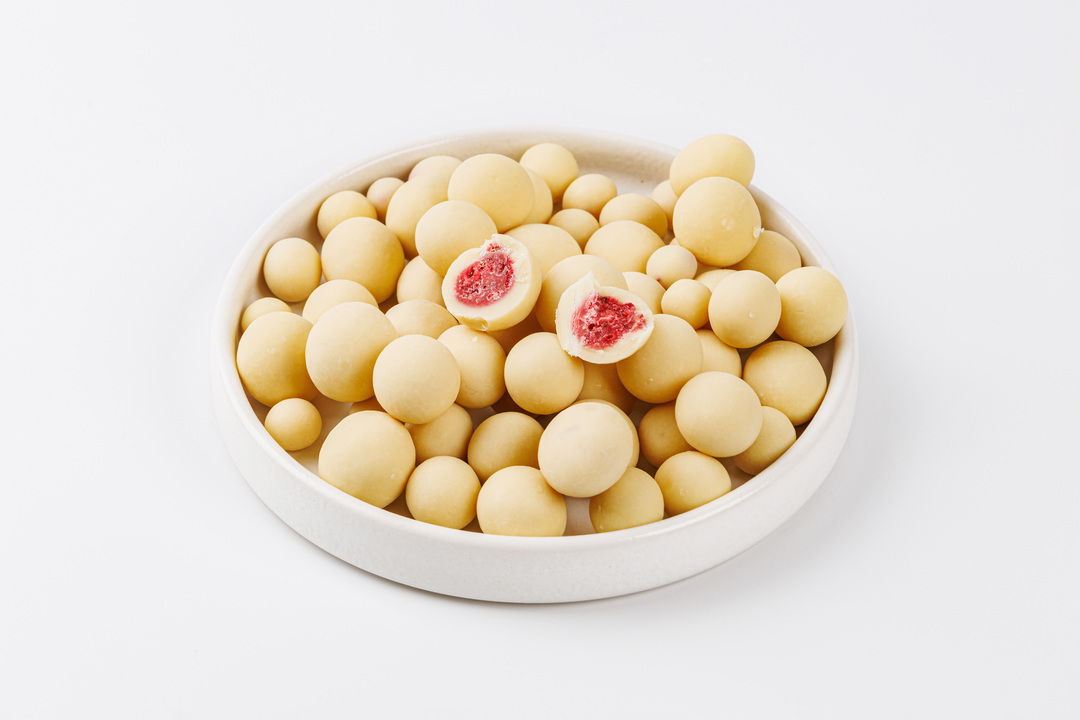 

Клубника в йогуртовой глазури