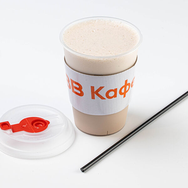 Пряный чай масала латте кафе