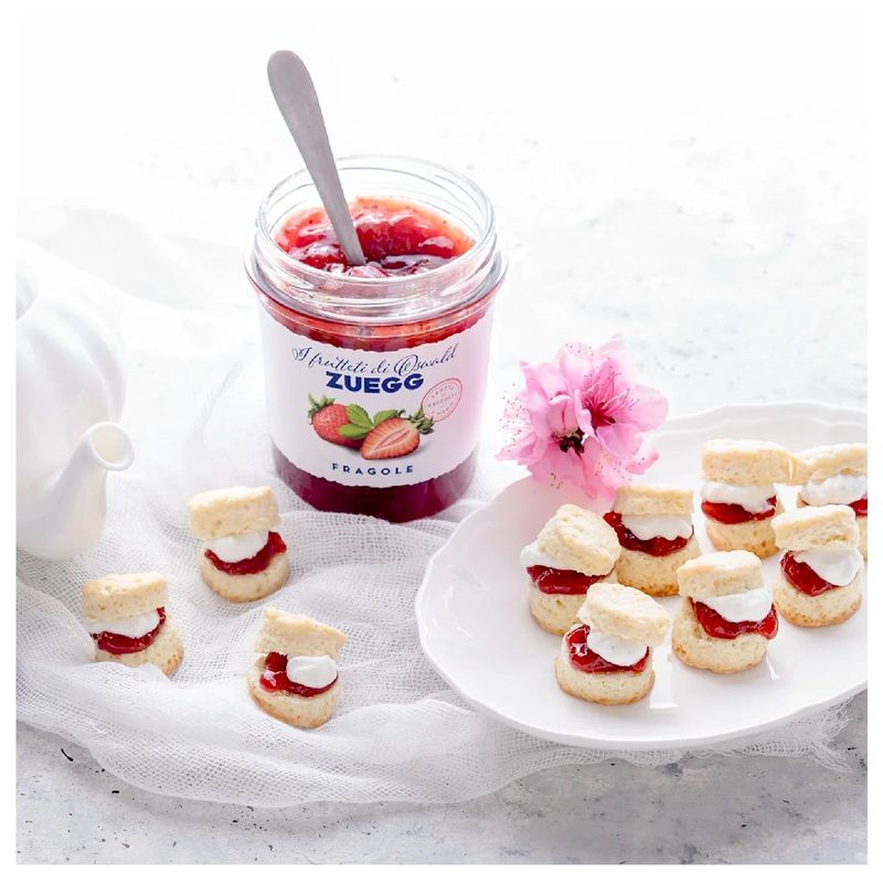 

Конфитюр Zuegg Клубника экстра 320 г