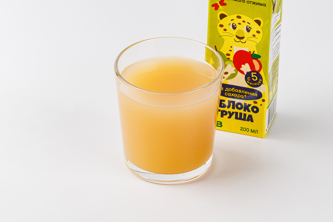 

Сок ВкусВилл детский яблоко-груша прямого отжима 200 мл