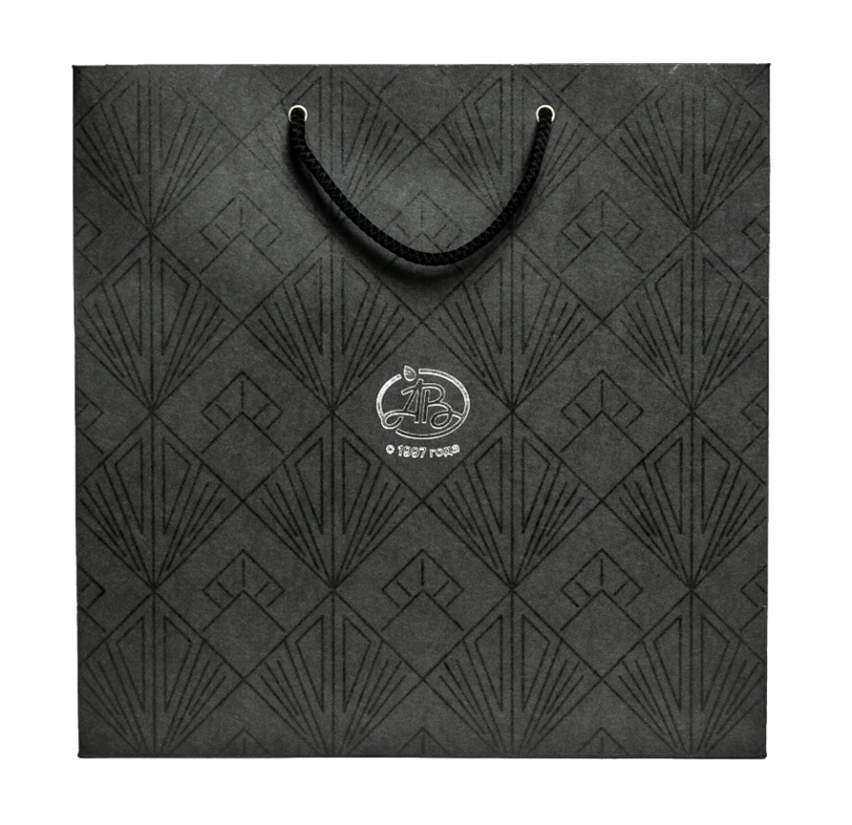 

Пакет подарочный Азбука Вкуса премиальный с тишью черный M 30х30х14 см