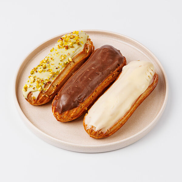 Ассорти эклеров Ваниль, Фисташка, Шоколад 