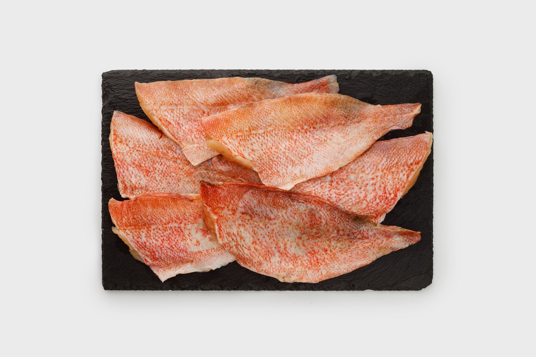 

Окунь филе на коже замороженное вес