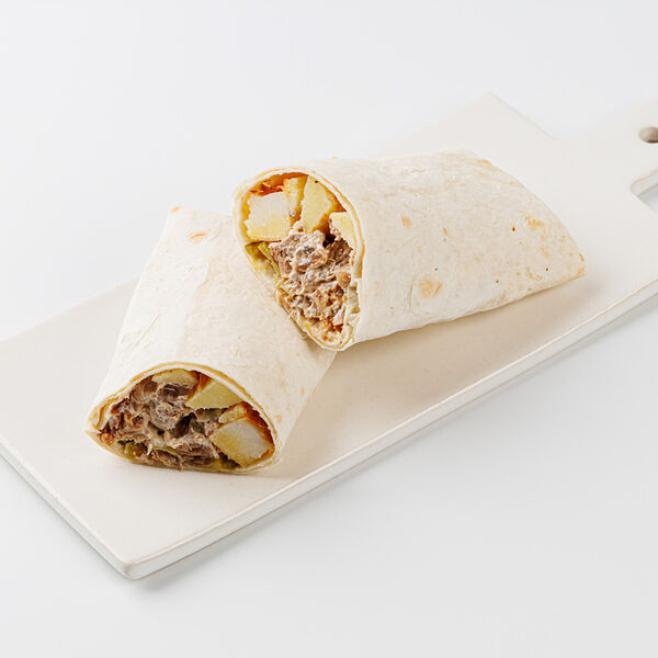 Шаурма с бефстроганов из говядины и печеным картофелем 220г