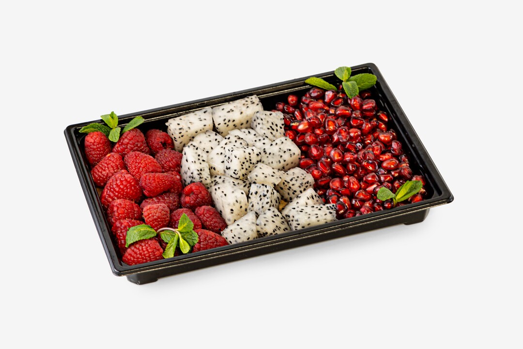 

Фруктовая тарелка Фруткорт малина, питахайя, гранат 390 г