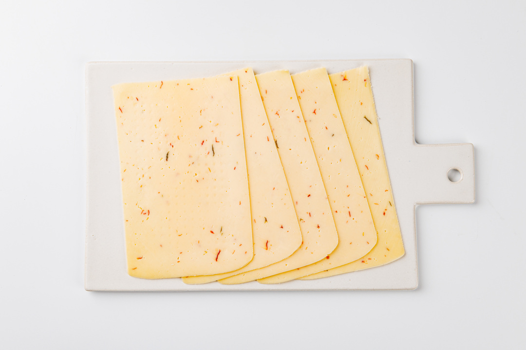 

Сыр Вкусвилл с чили и паприкой нарезка, 125 г