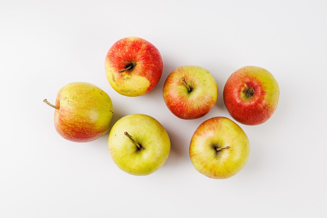 

Яблоки Малинка вес