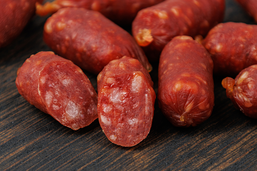 

Колбаски Мини с перцем и паприкой 50 г