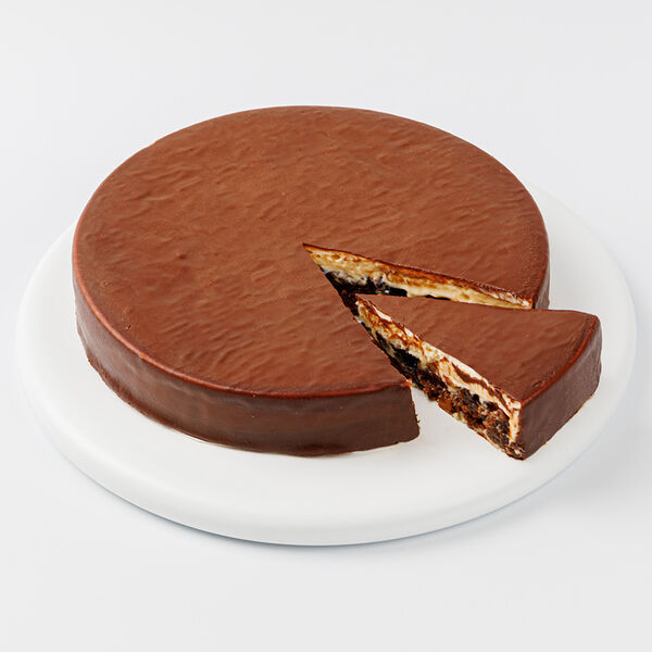 Торт шоколадно-ореховый с черносливом зам.