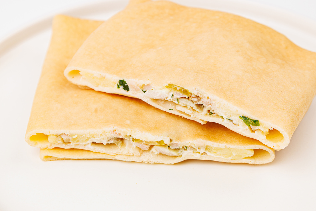 

Блинчик с начинкой из жареной курицы с картофельным пюре ВкусВилл 200 г