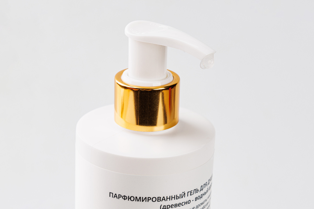 

Гель для душа с древесно-водным ароматом Beauty Virus #3 400 мл