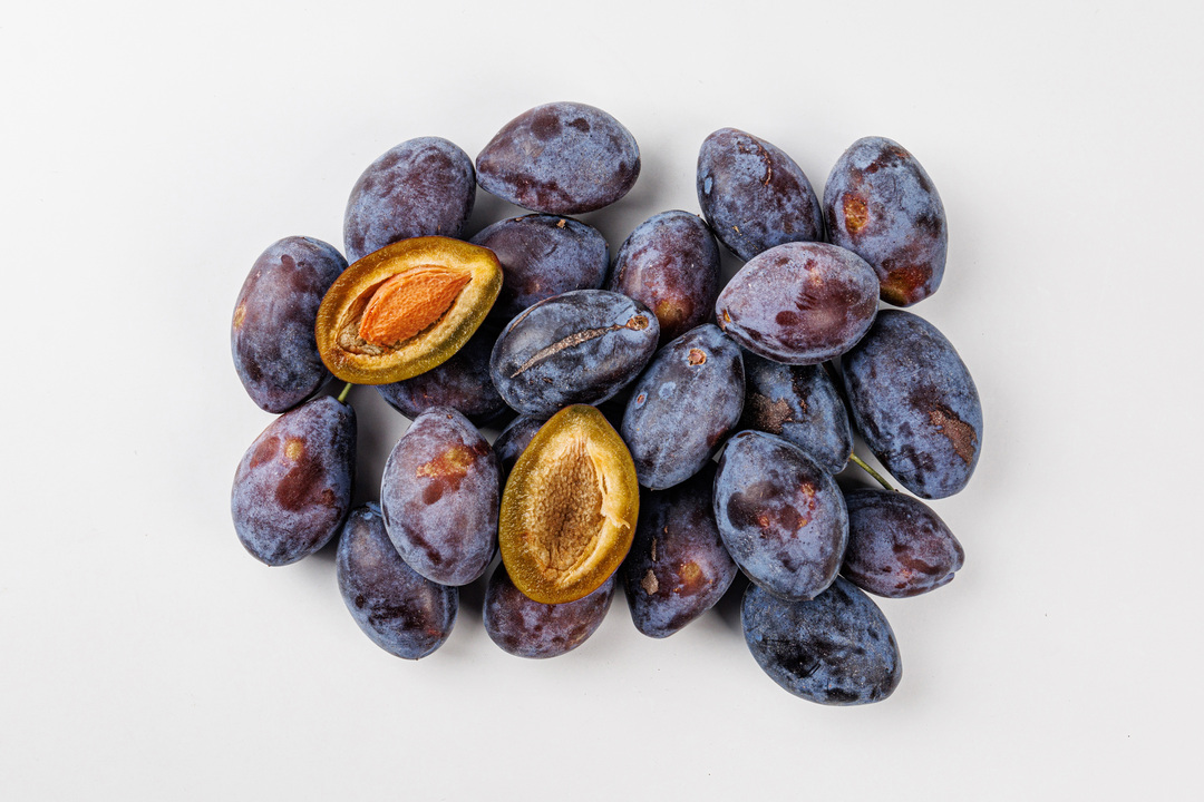 

Слива Молдавия вес