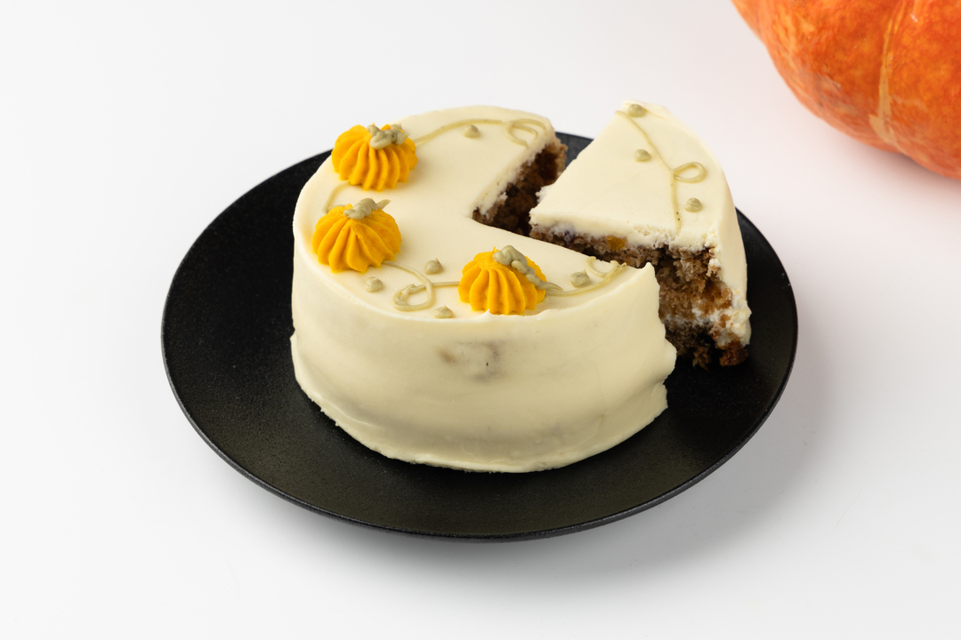 

Торт бенто ВкусВилл "Тыквенный" бисквитный с грецким орехом 260 г