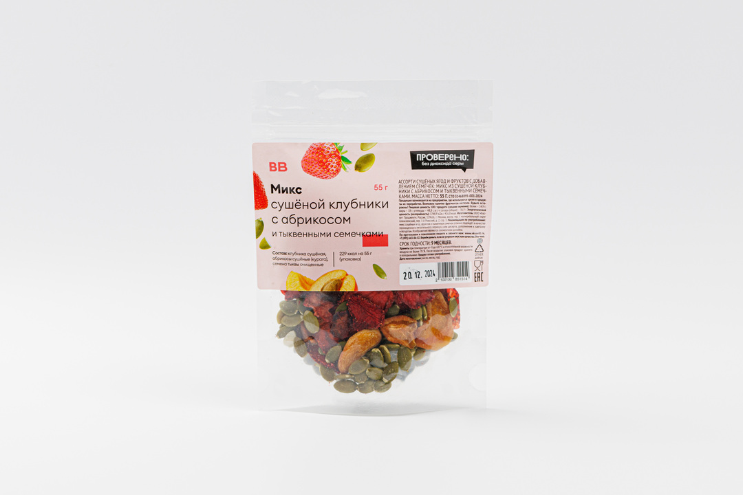 

Микс сушеной клубники с абрикосом и тыквенными семечками 55 г