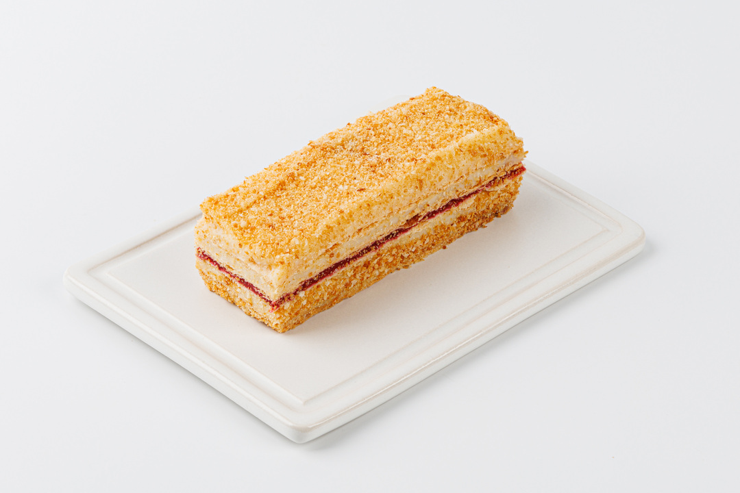 

Пирожное Наполеон с малиной домашний 110 г