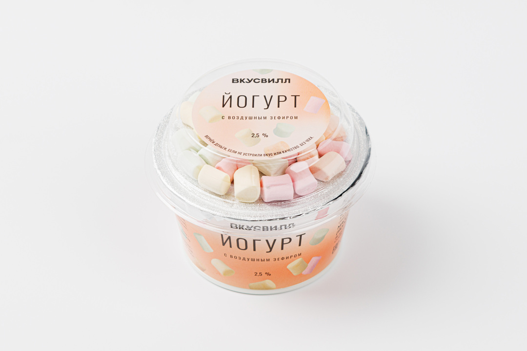 

Йогурт ВкусВилл с воздушным зефиром 2.5% 179 г