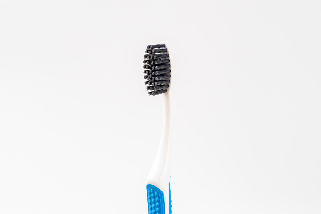 

Щетка зубная жесткая