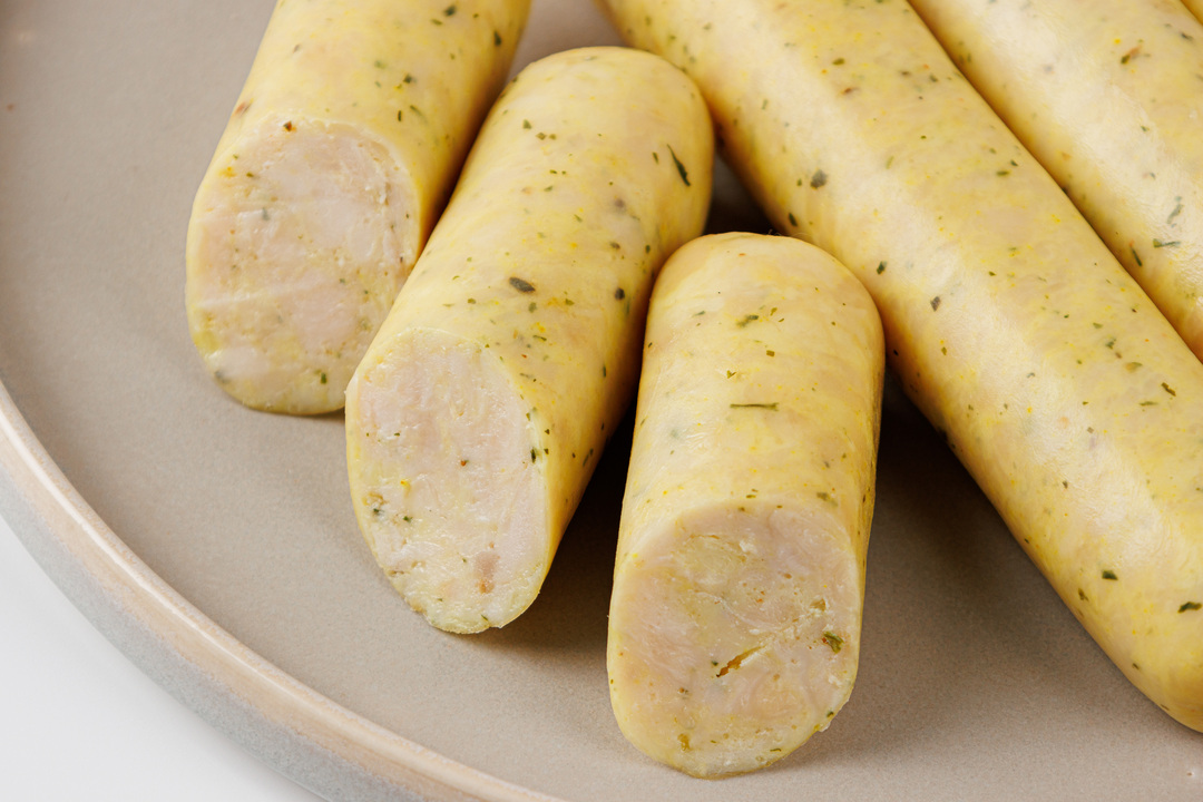 

Колбаски для жарки из курицы сливочно-пряные