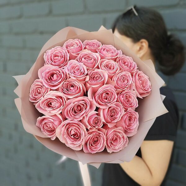 Монобукет 25 розовых роз