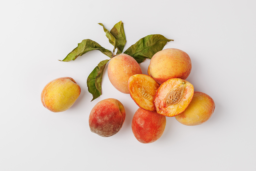 

Персик белый лебедь