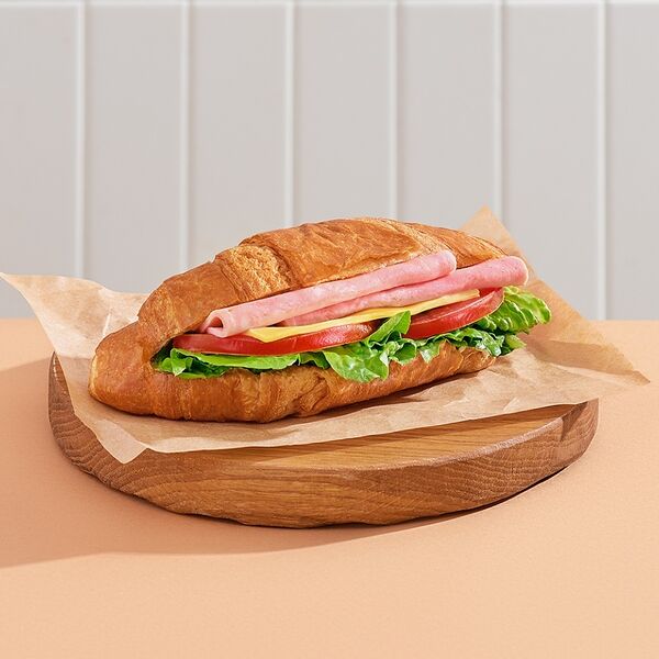 Круассан с ветчиной и сыром, 190г