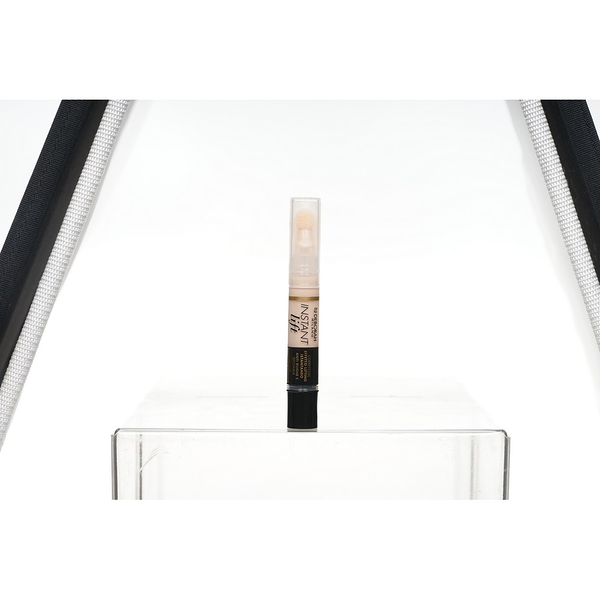 Консилер Deborah Milano Instant Lift Concealer т.01 Белоснежный 4,2 г