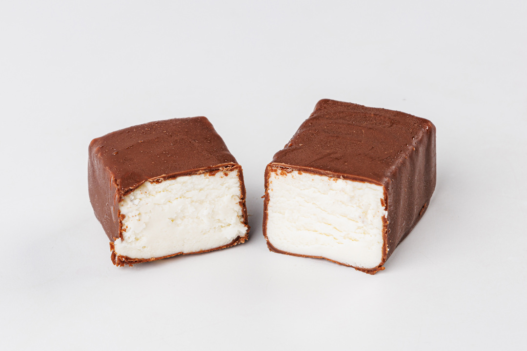 

Сырок творожный ВкусВилл с ванилью в молочном шоколаде 5% 40 г