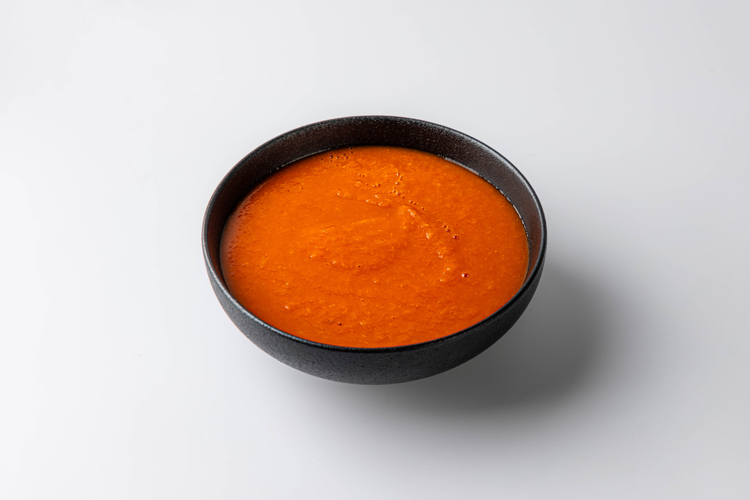 

Холодный суп томатный с сельдереем