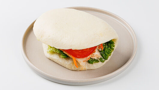 Паровая булочка с курицей