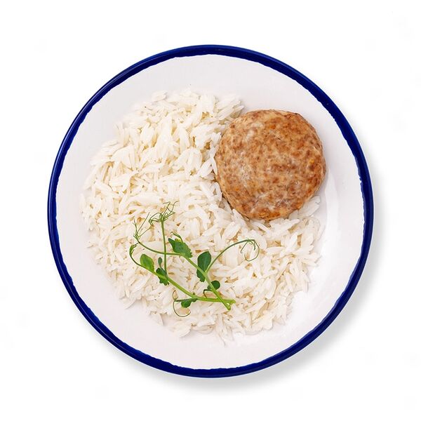 Биточек из индейки запеченный с рисом Азбука Life kids