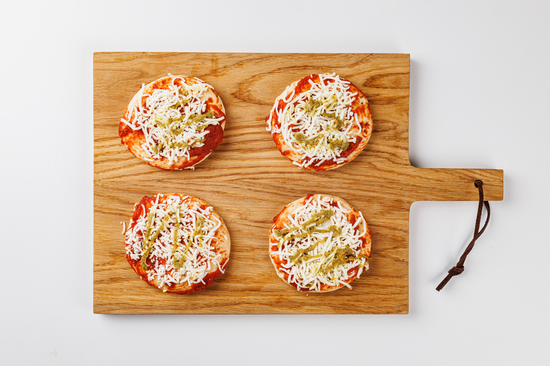 

Пицца мини Маргарита с соусом песто, замороженная