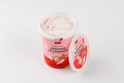 Мороженое Вкусвилл Клубника со сливками, 330 г
