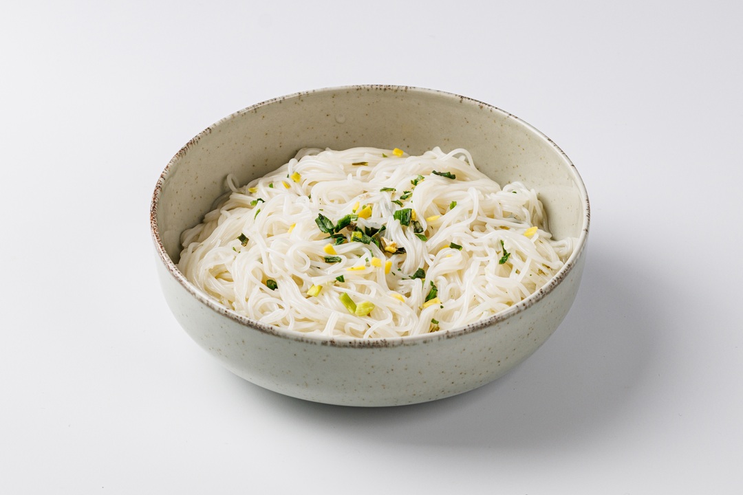 

Рисовая лапша Baekje с говядиной со вкусом супа Комтан (Корея) 90 г