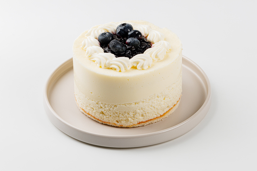 

Торт-тубус ВкусВилл "Черника-голубика" с маскарпоне 550 г