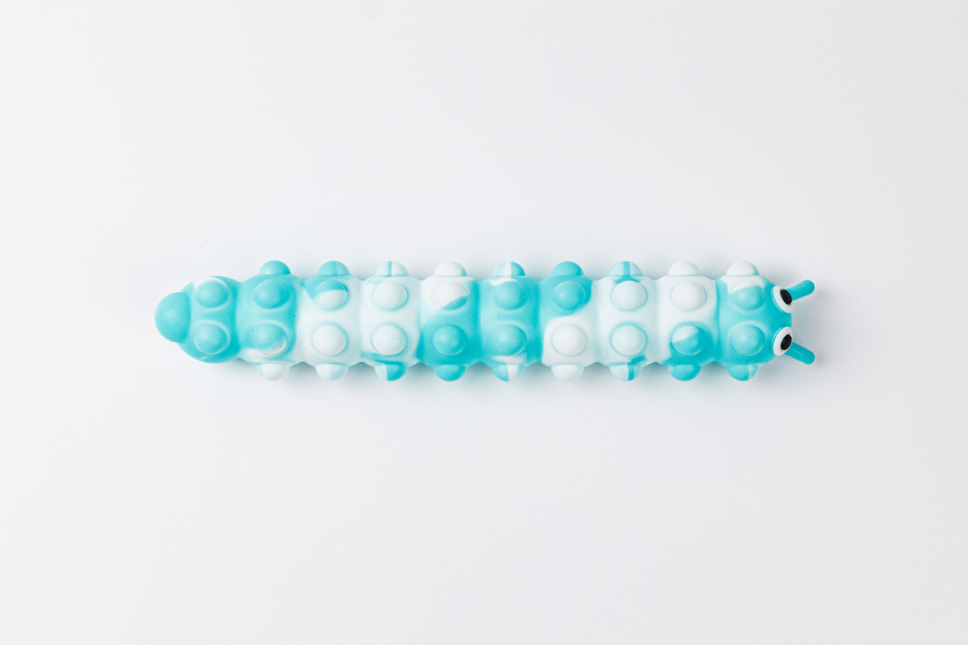 

Игрушка-жмяка 1Toy Гусеница в ассортименте 1 шт.