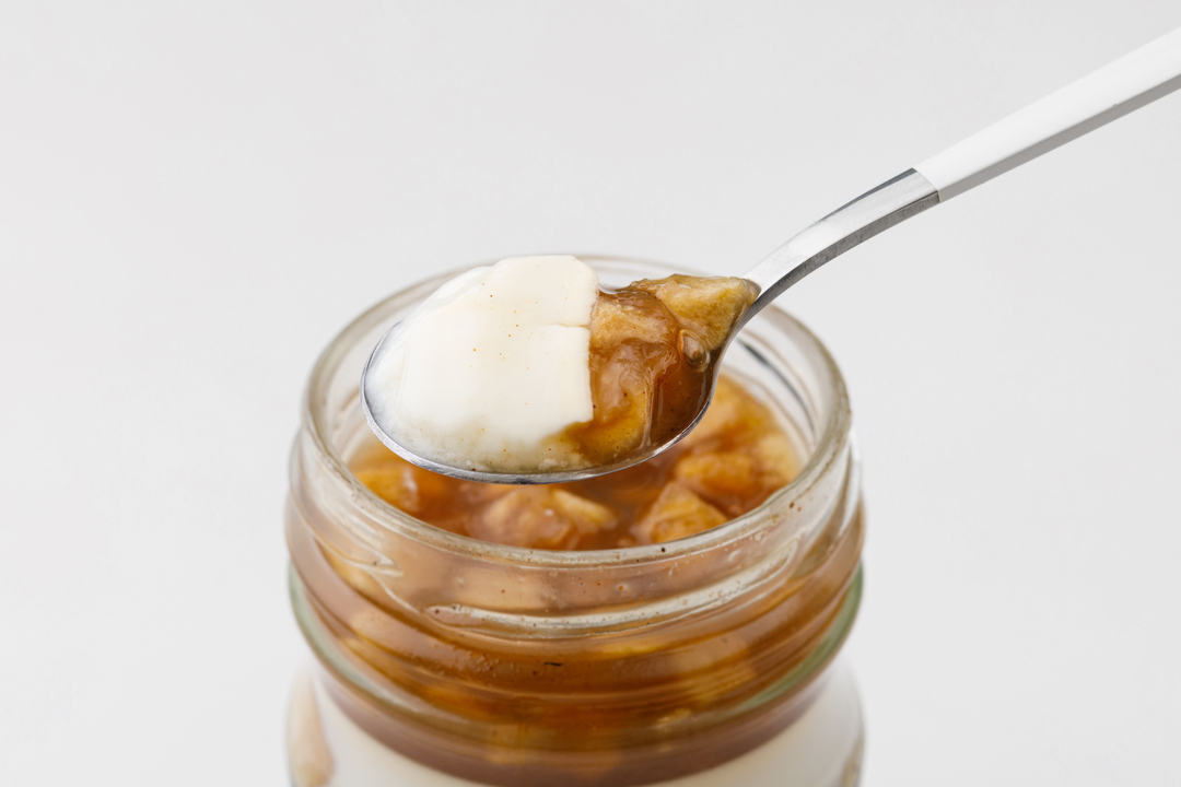 

Йогурт термостатный Яблоко-корица 2,5% 200 г