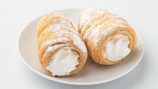 Трубочки с белковым кремом