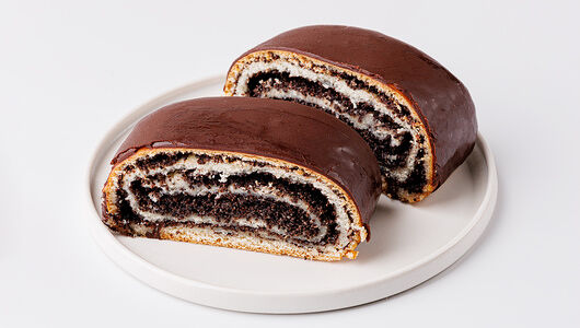 Булочка маковая, кафе