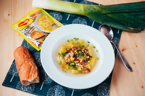 

Суп Maggi Куриный с вермишелью 50 г