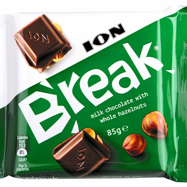 Шоколад молочный с цельными лесными орехами ТМ Break (Брик)