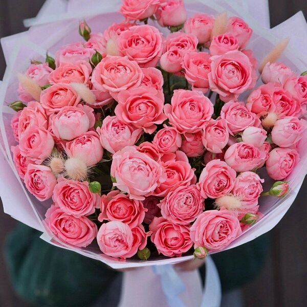 Букет с розой кустовой